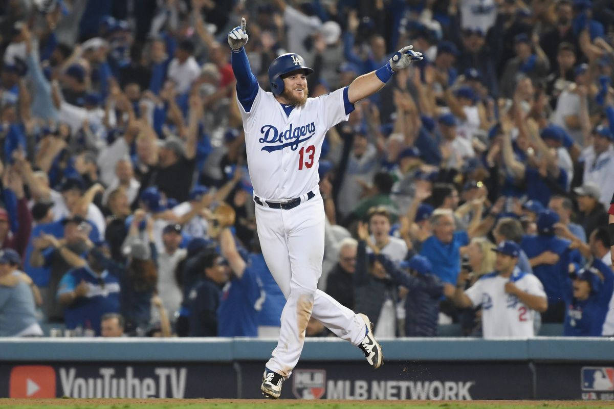 Jumping Max Muncy Background