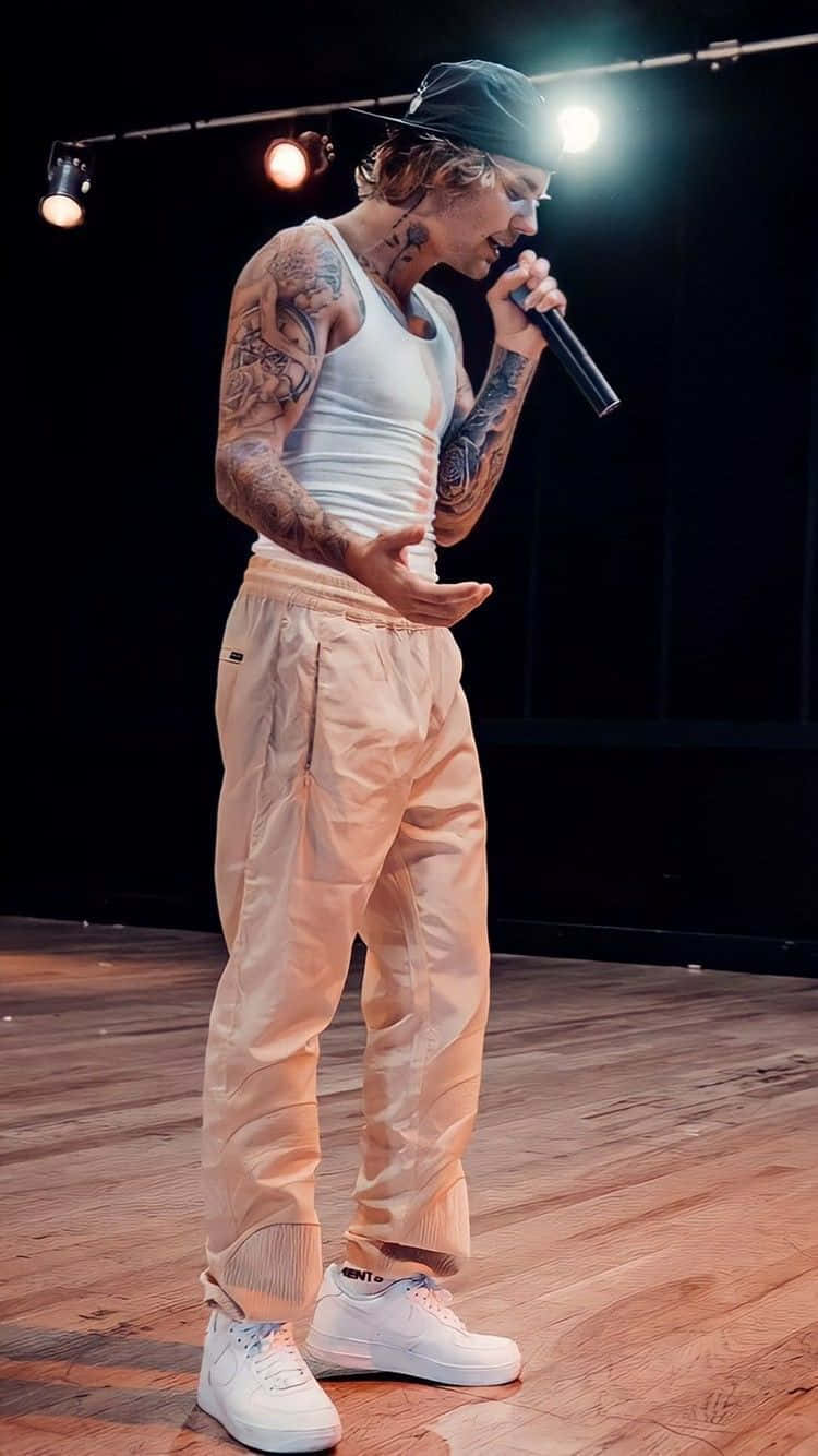 Justin Bieber At The 2021 Billboard Music Awards Background