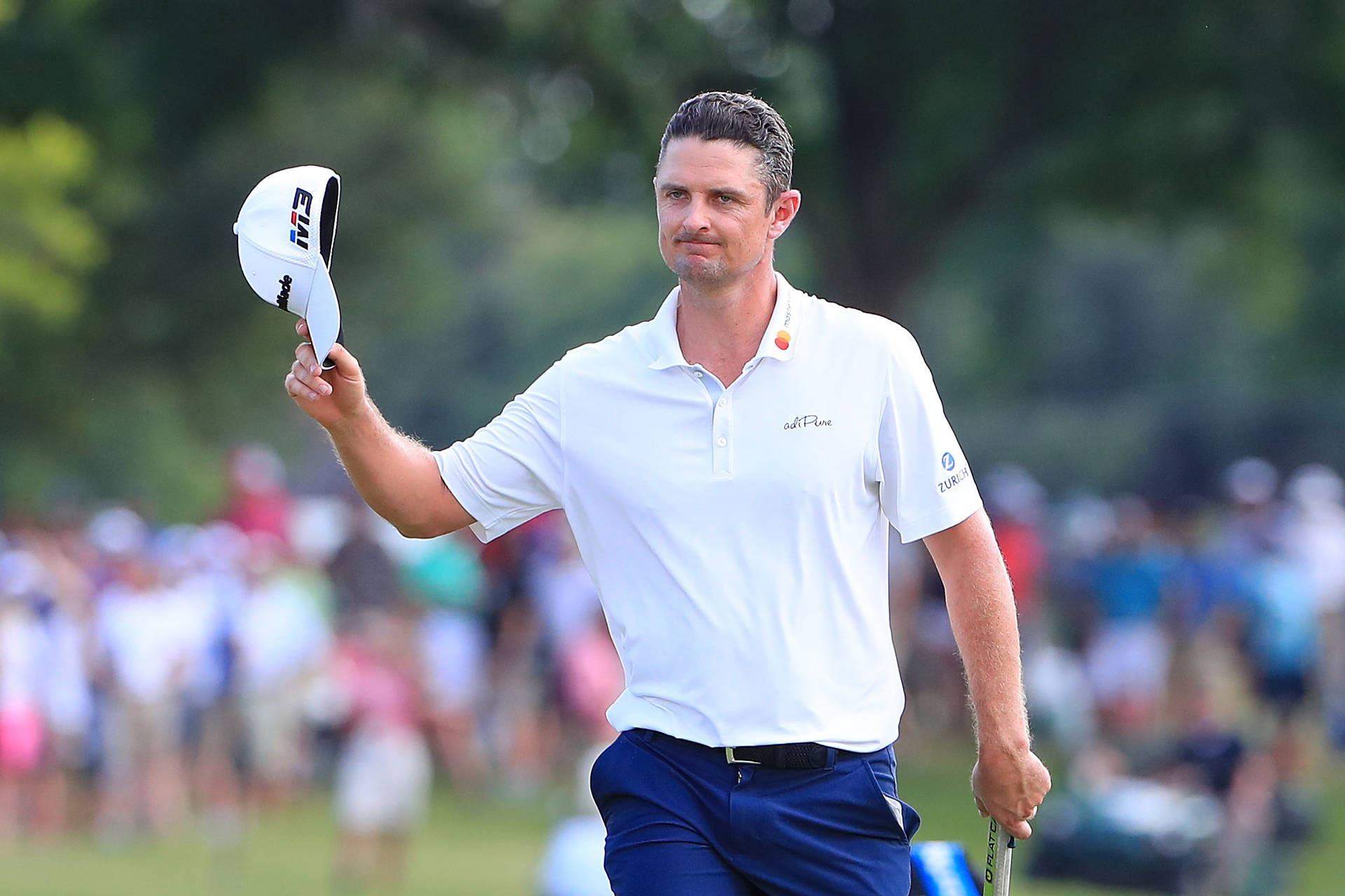 Justin Rose Acknowledging The Crowd Background