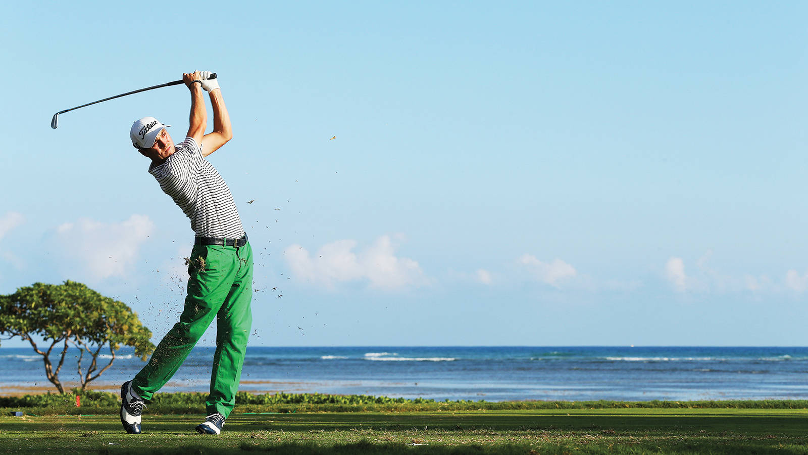 Justin Thomas By The Sea Background