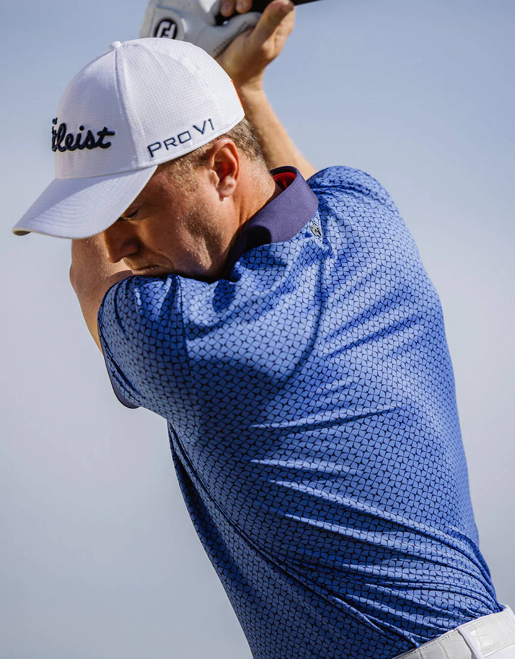 Justin Thomas Intense Golf Swing Close-up Background