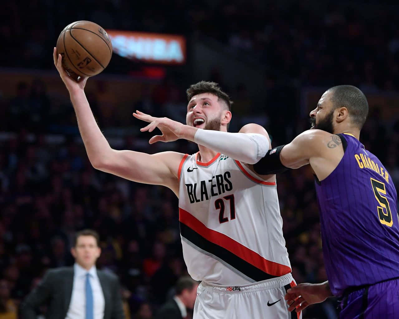 Jusuf Nurkic And Tyson Chandler Background