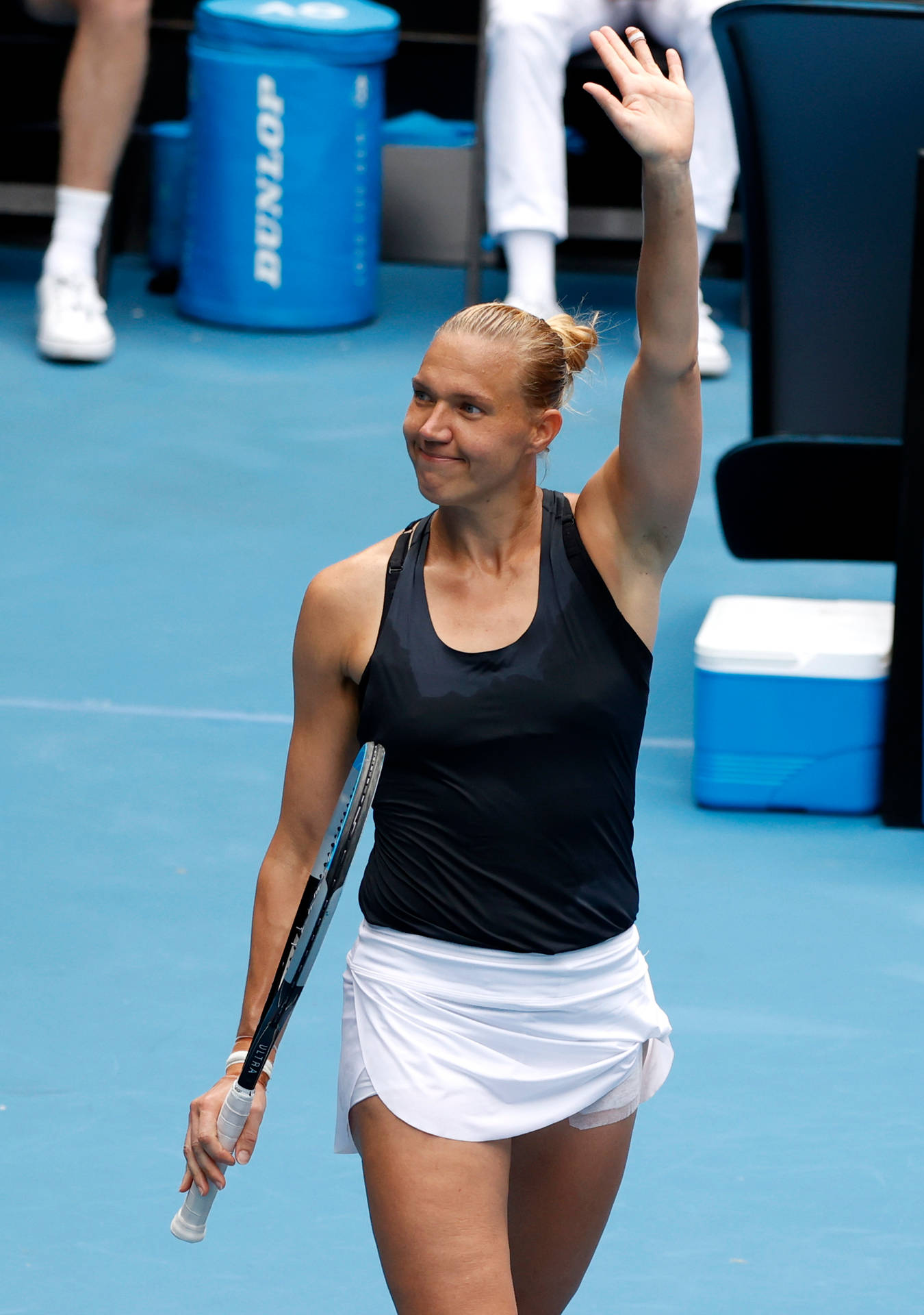 Kaia Kanepi Waving Background