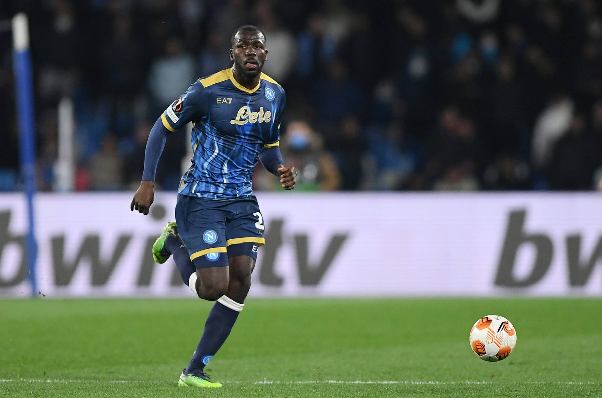 Kalidou Koulibaly Chasing