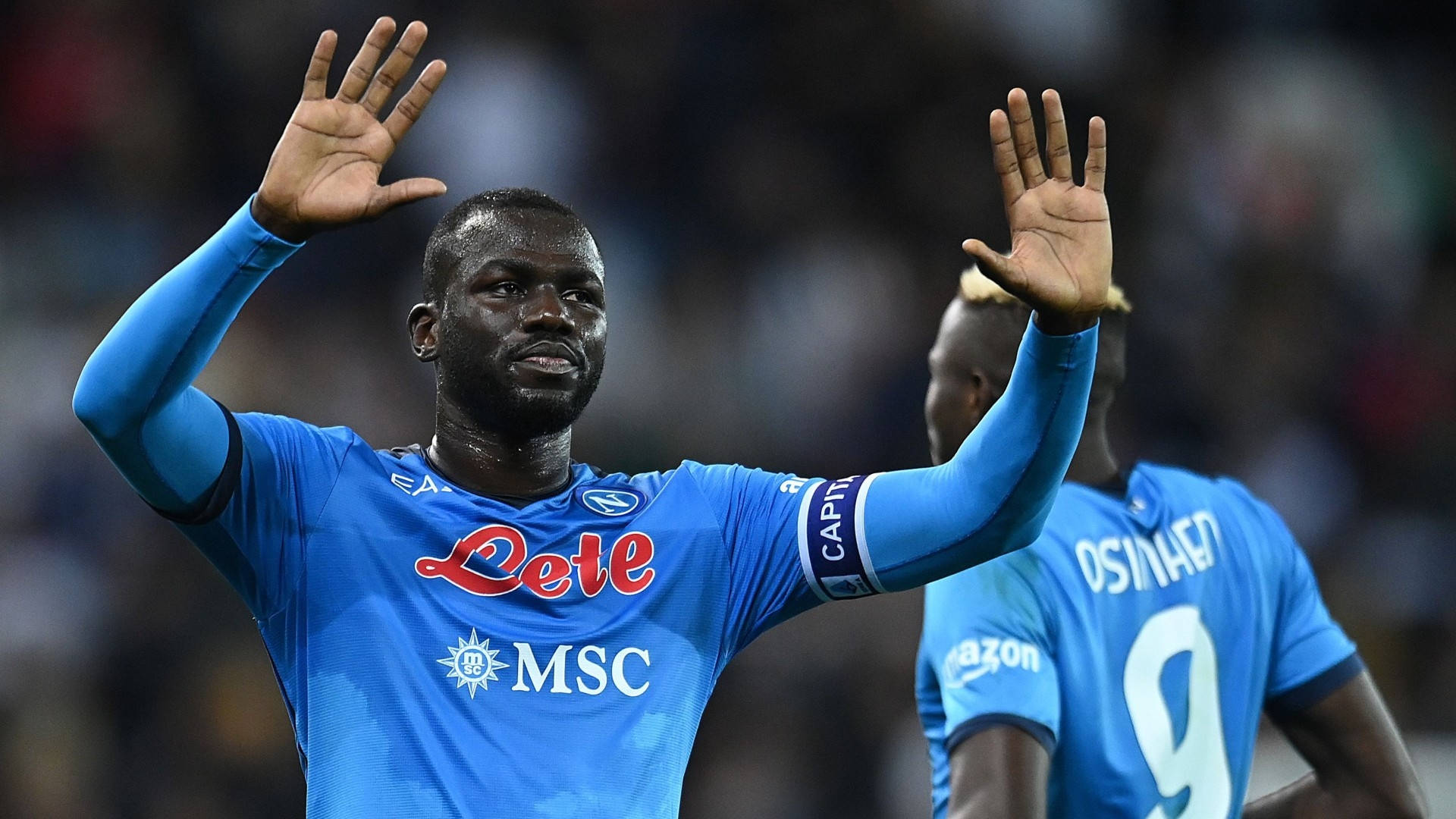 Kalidou Koulibaly Raises Both Hands