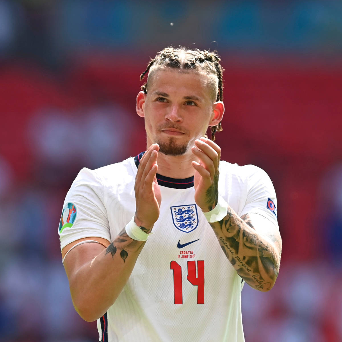 Kalvin Phillips England Clapping Background