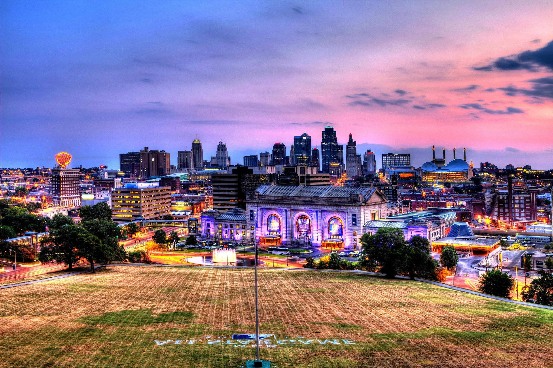 Kansas City Purple Sunset Background