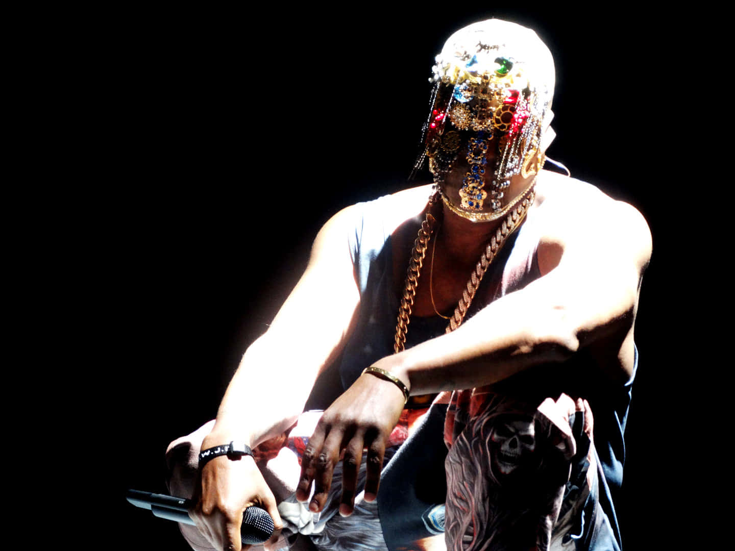 Kanye West In The Recording Studio For Yeezus Background
