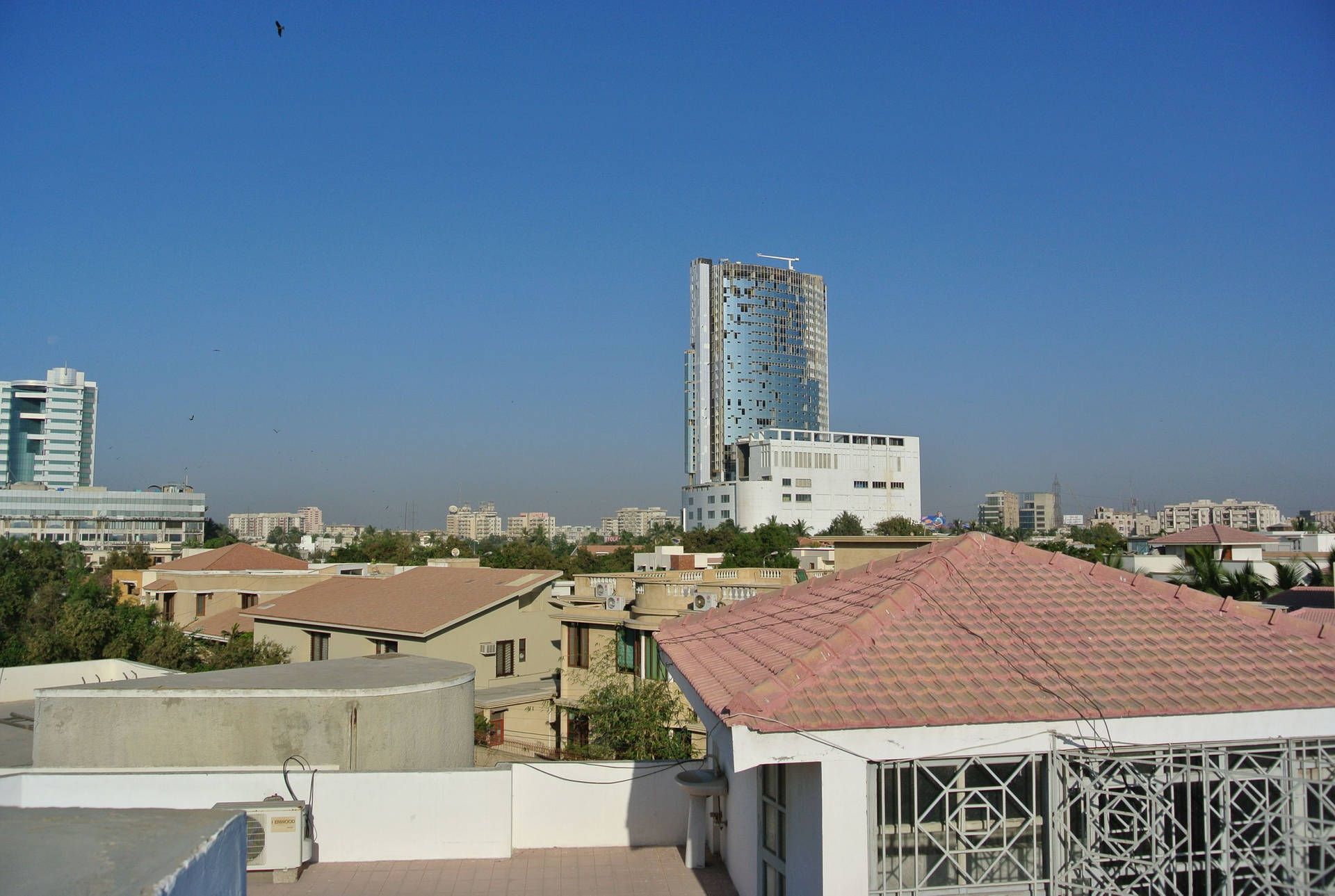 Karachi Ocean Mall Skyline Background