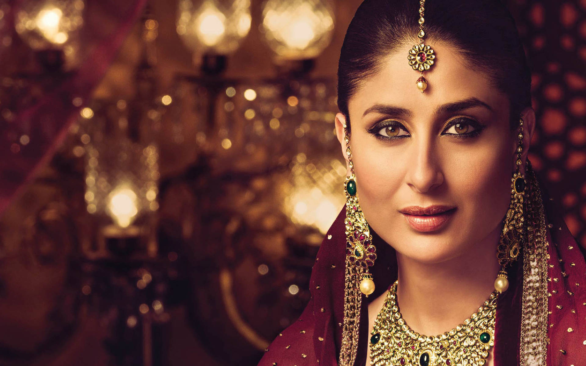 Kareena Kapoor Elegant Jewelry Photoshoot