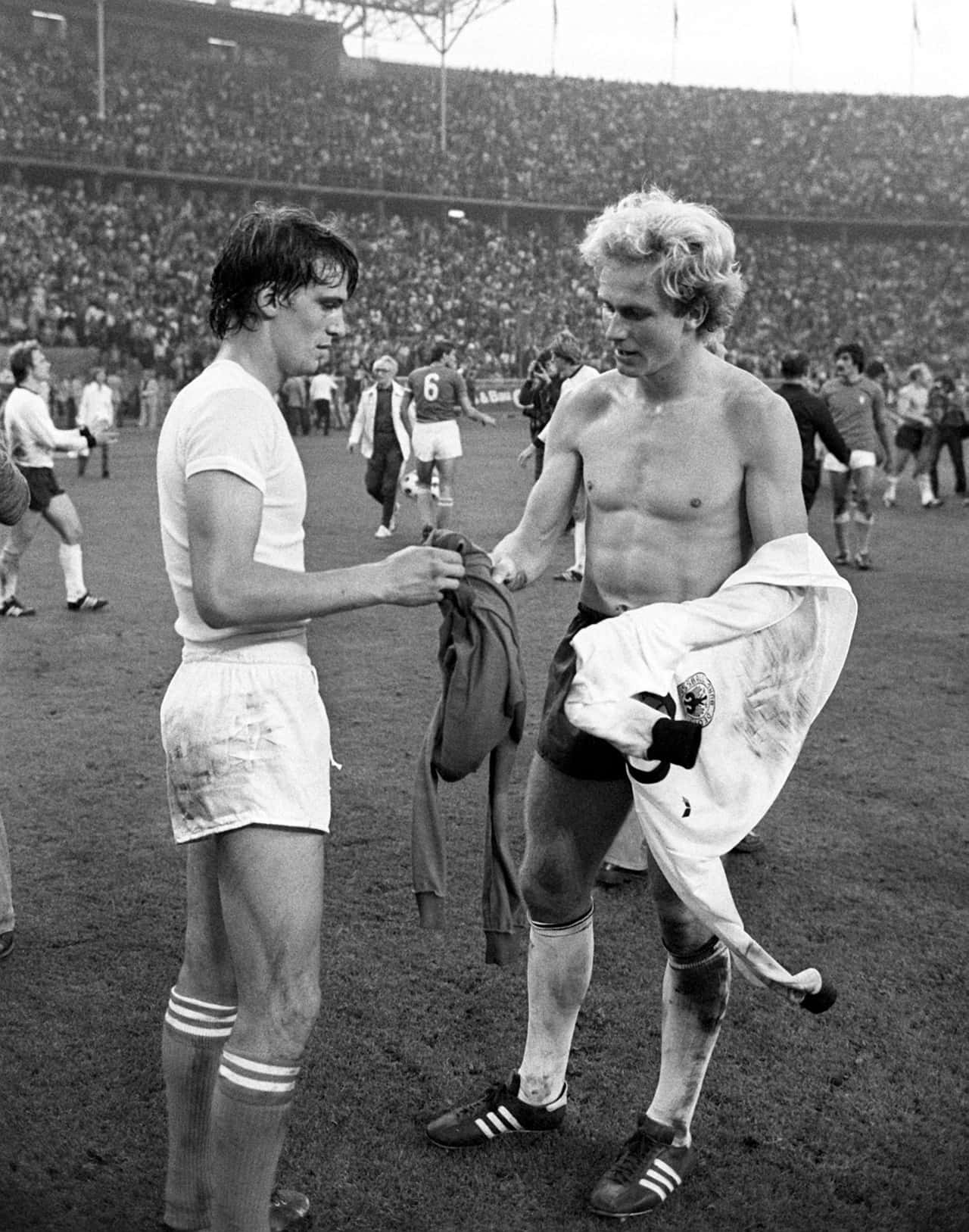 Karl-heinz Rummenigge And Marco Tardelli In 1997 Background
