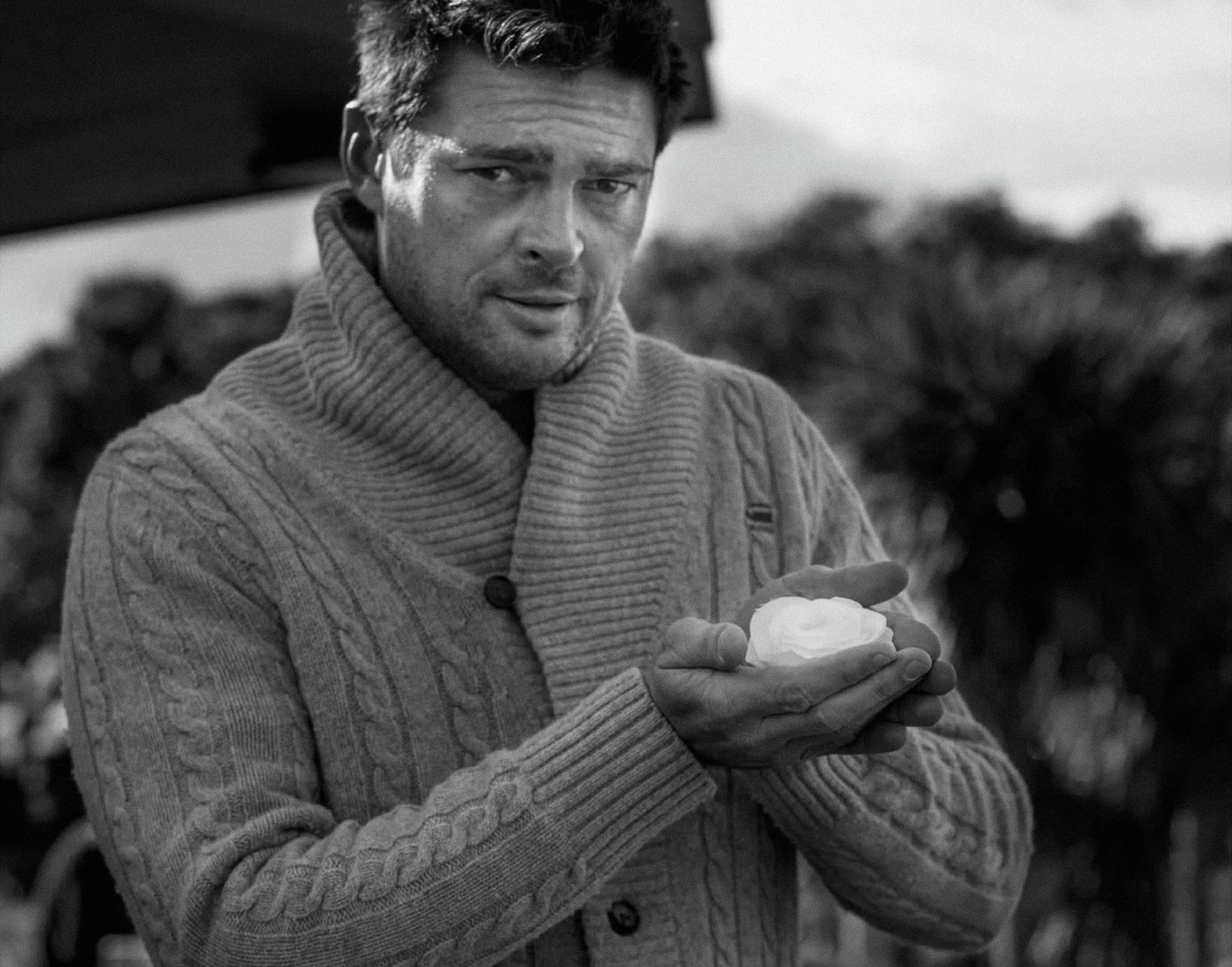 Karl Urban Actor Cardigan