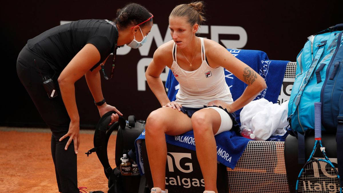 Karolina Pliskova Courtside Background