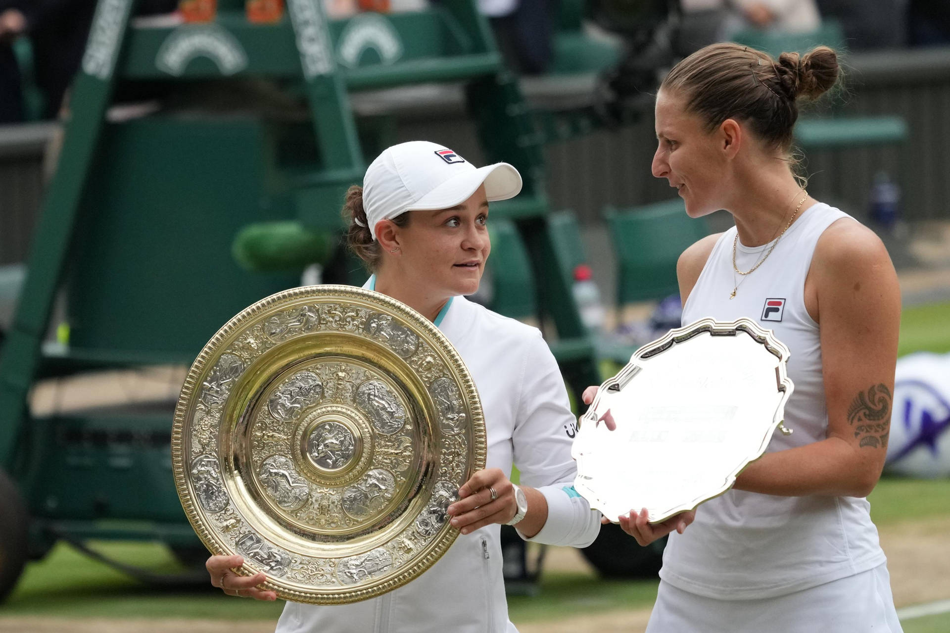 Karolina Pliskova Wimbledon Trophy Background