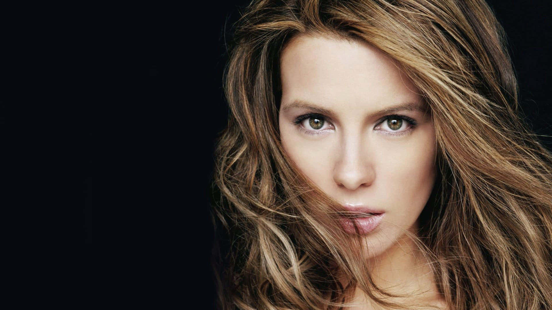 Kate Beckinsale Portrait4 K