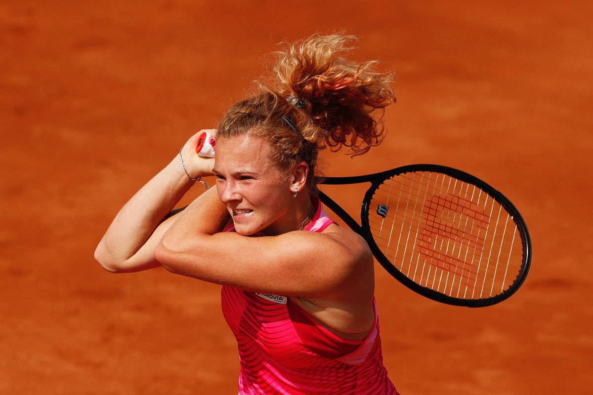 Katerina Siniakova Two-handed