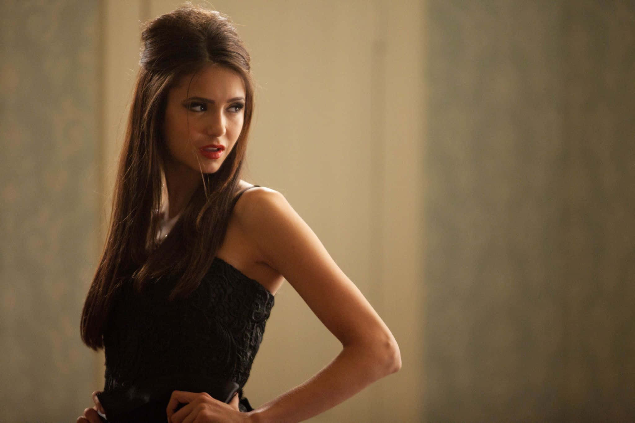 Katherine Pierce - A Captivating Look From The Vampire Diaries Background