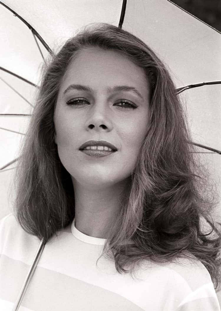 Kathleen Turner 90's Look