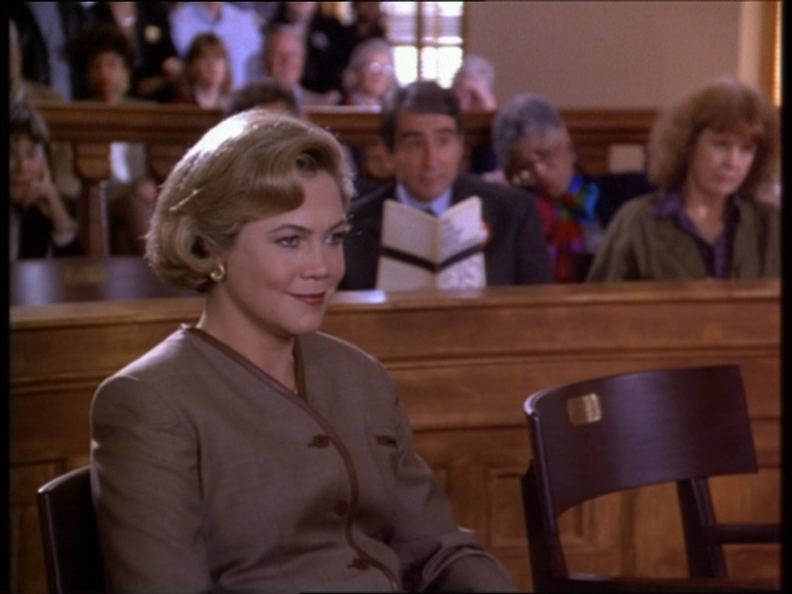 Kathleen Turner Serial Mom Trailer Background