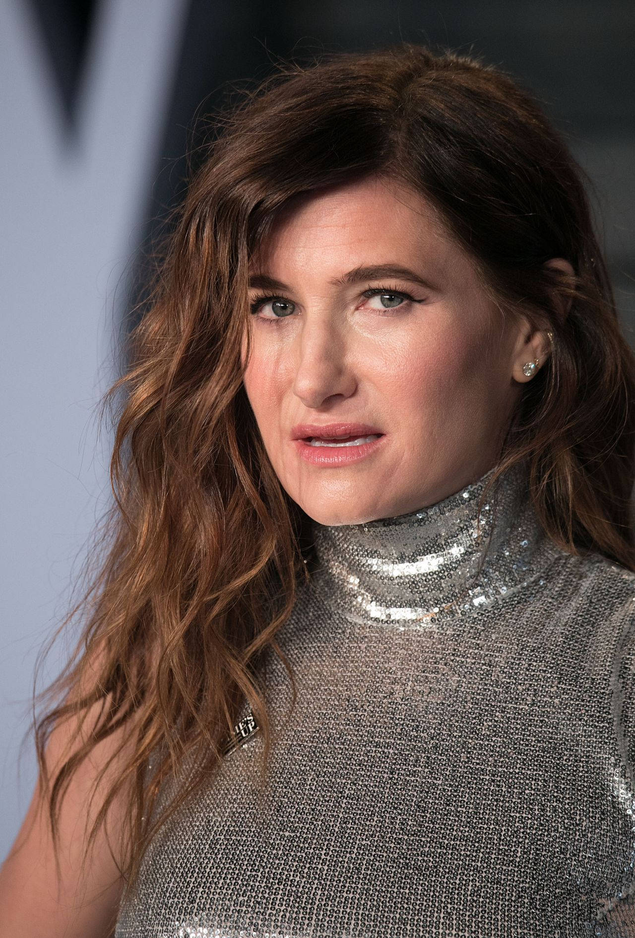 Kathryn Hahn Fierce Celebrity Look Background