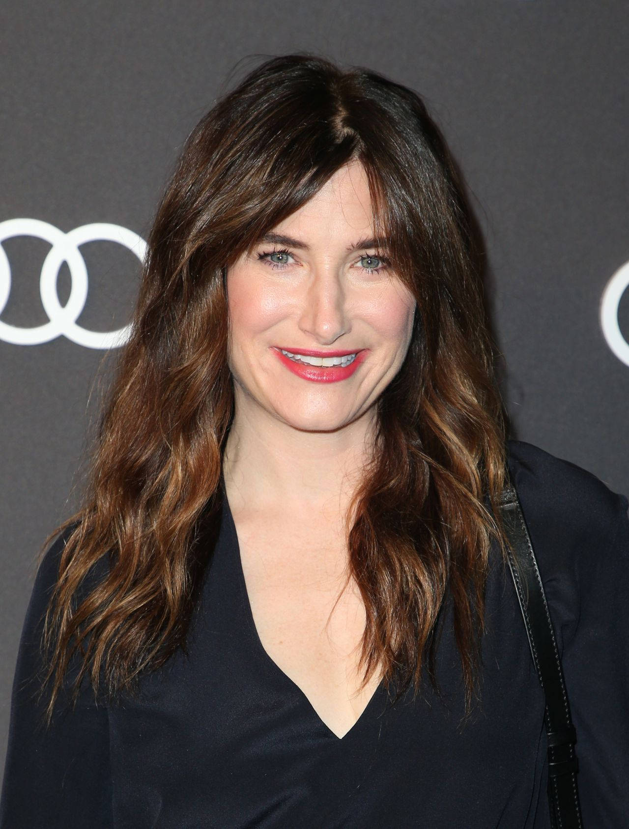 Kathryn Hahn Wavy Hairstyle