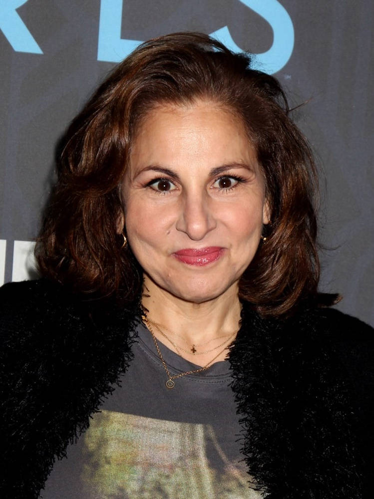 Kathy Najimy Glamorously Dressed In A Black Fur Jacket