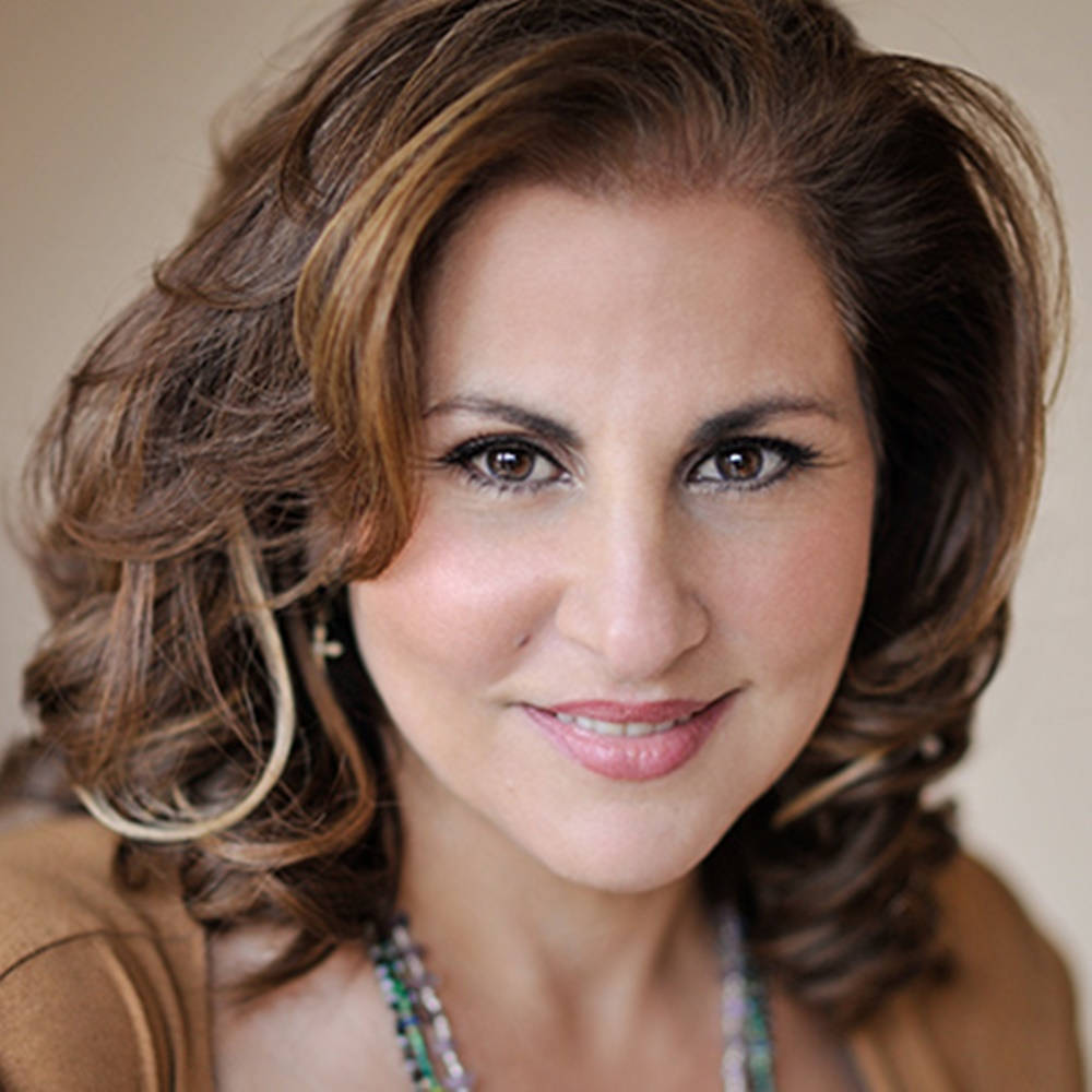 Kathy Najimy Youthful Face Background