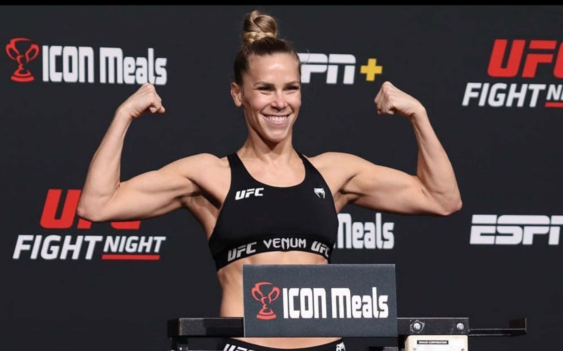 Katlyn Chookagian Hair In A Bun Background