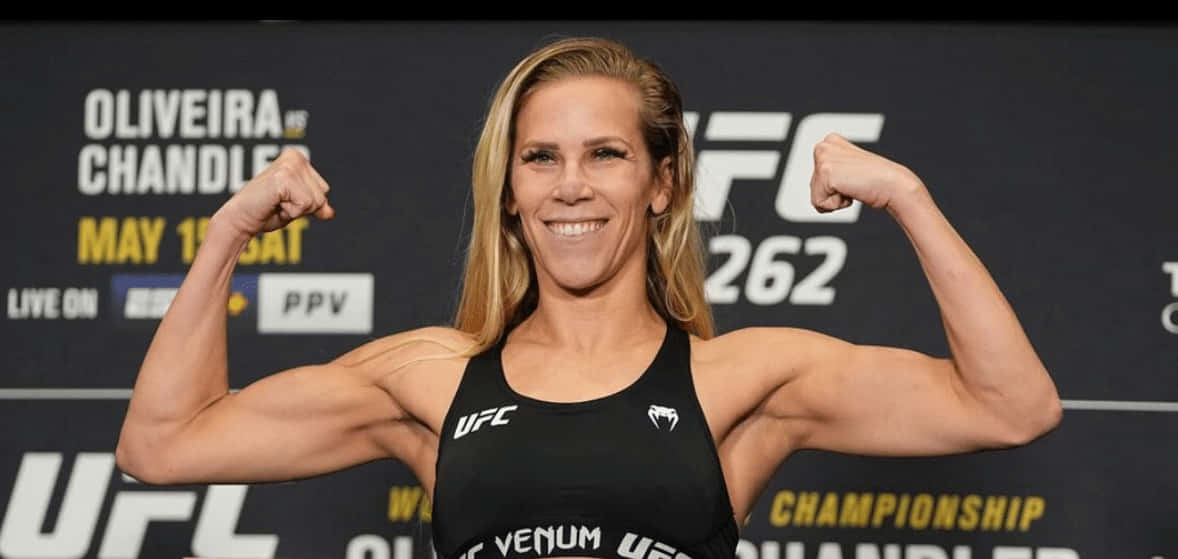 Katlyn Chookagian Happy Background