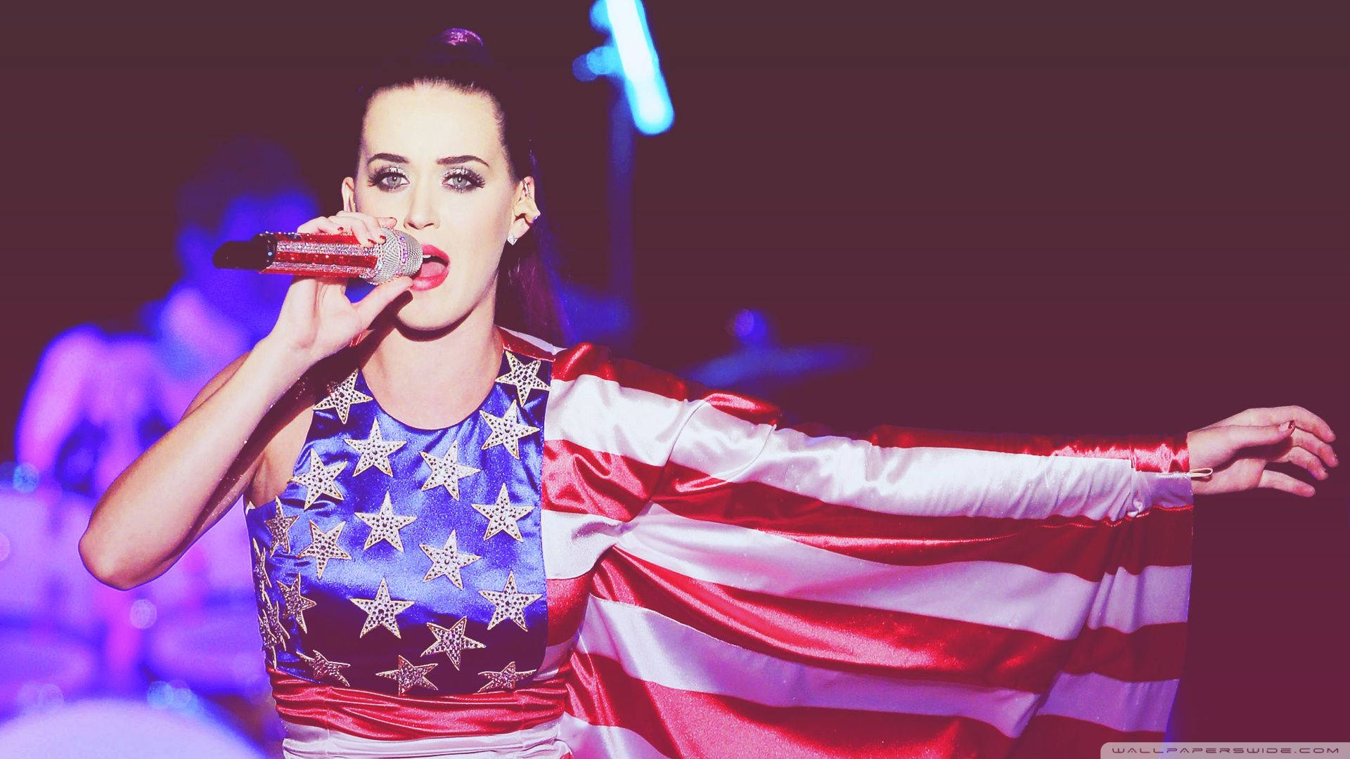 Katy Perry Show Her Patriotism Wearing An American Flag Dress. Background