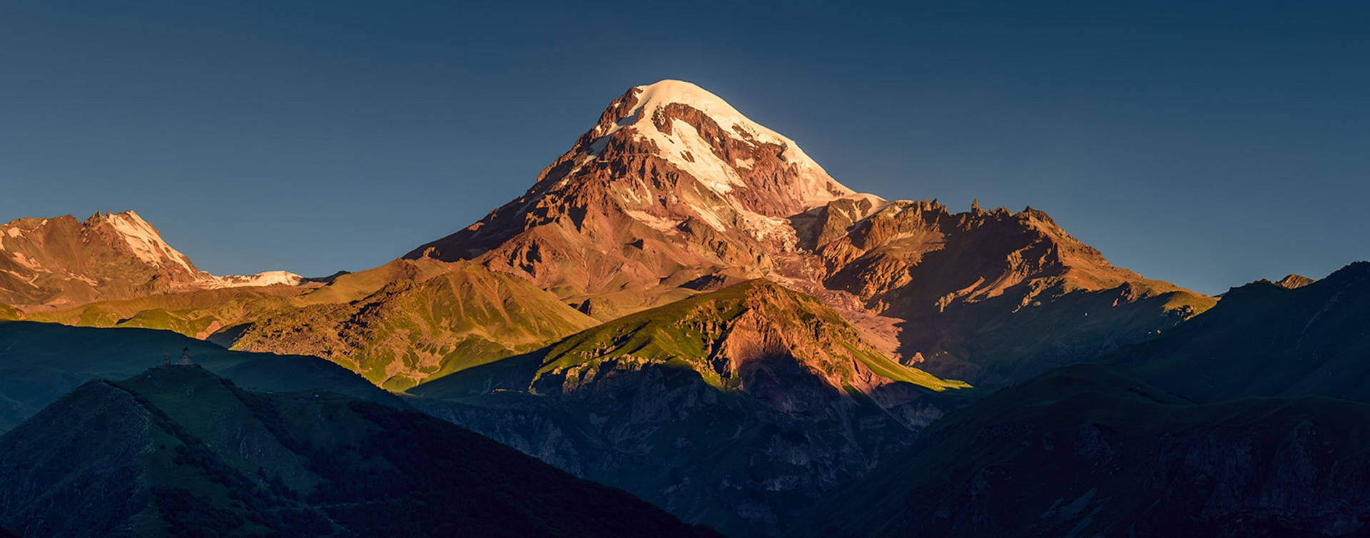 Kazbek Clear Sky Background