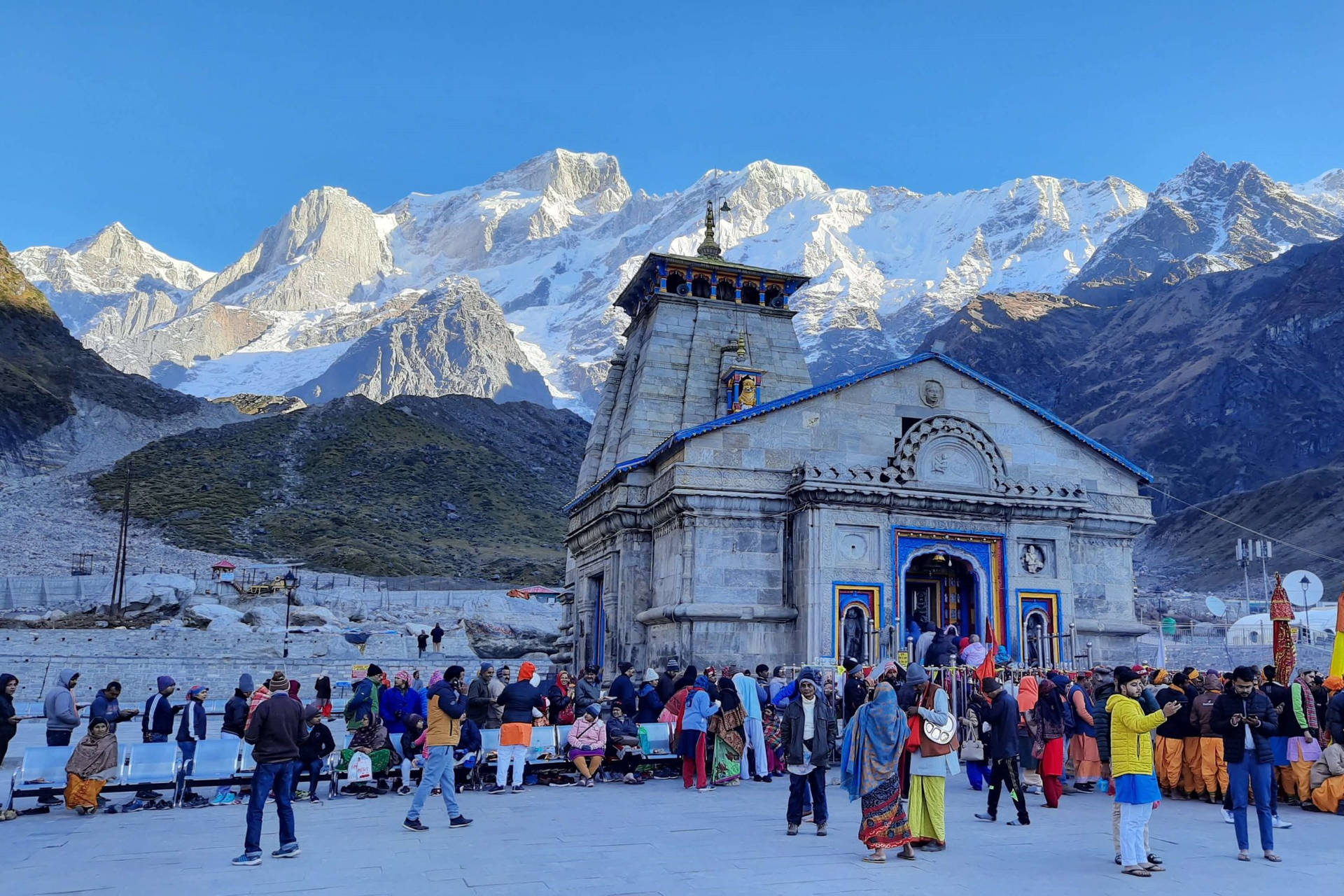 Kedarnath Temple Crowd 4k Background