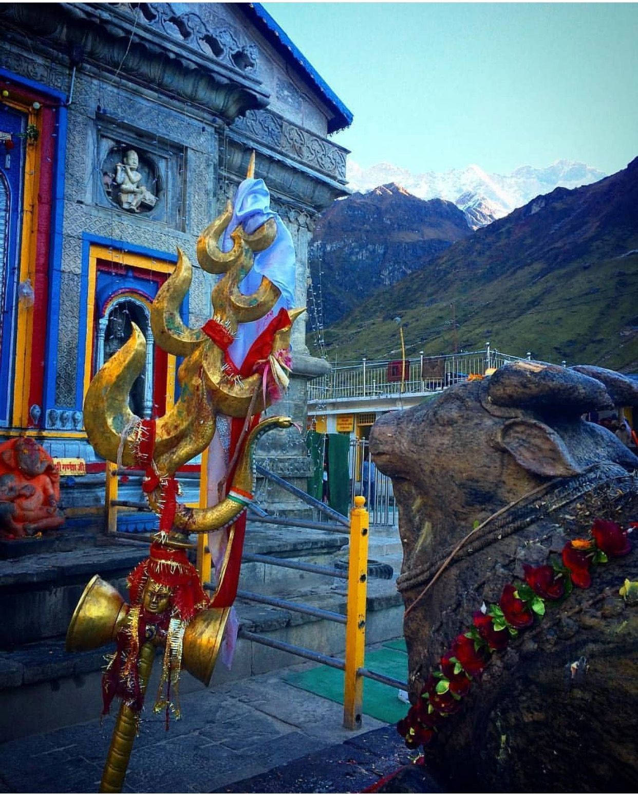 Kedarnath Temple Trishul Background