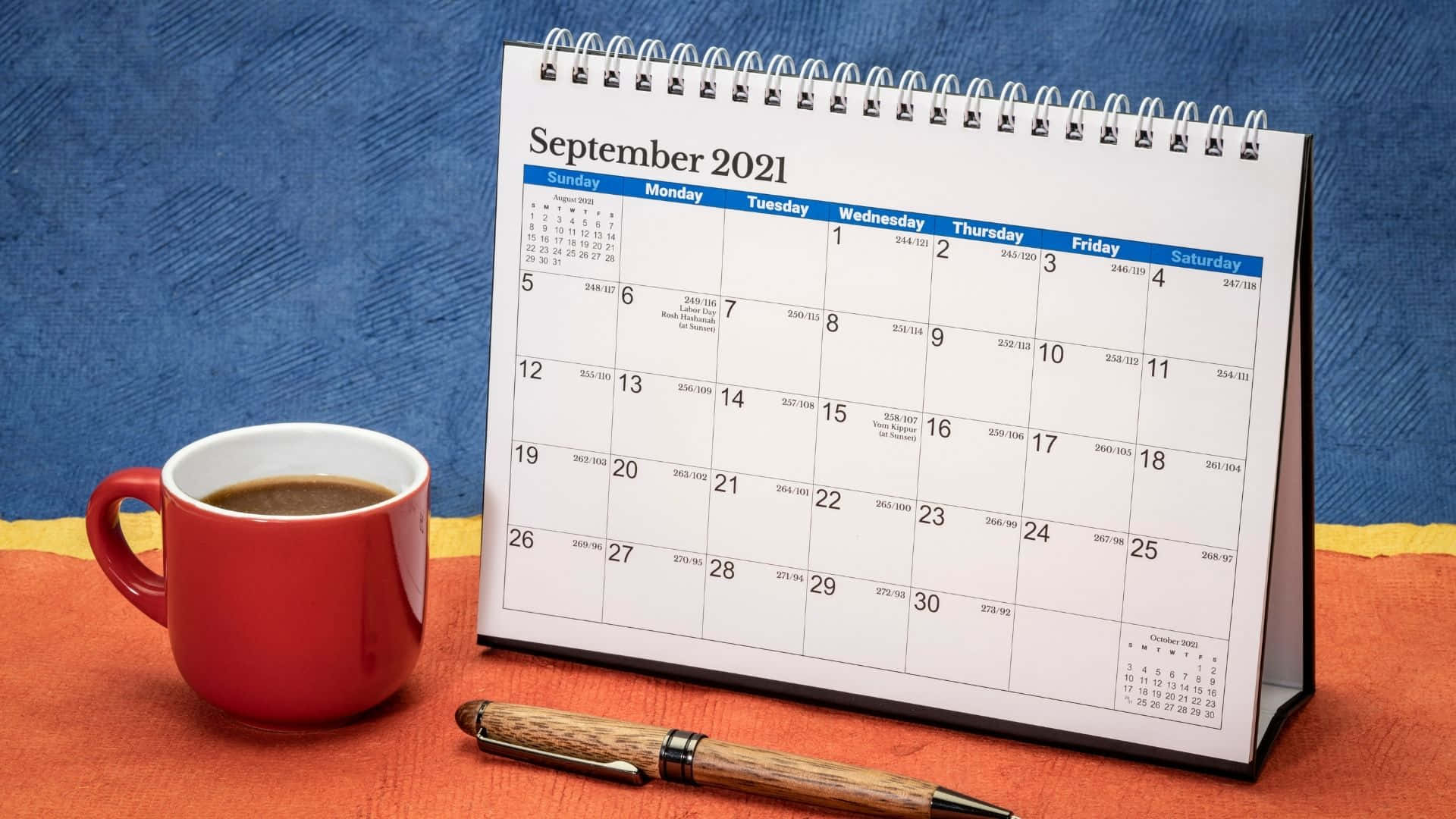 Keep Track Of Your Schedule With This September 2021 Calendar Background