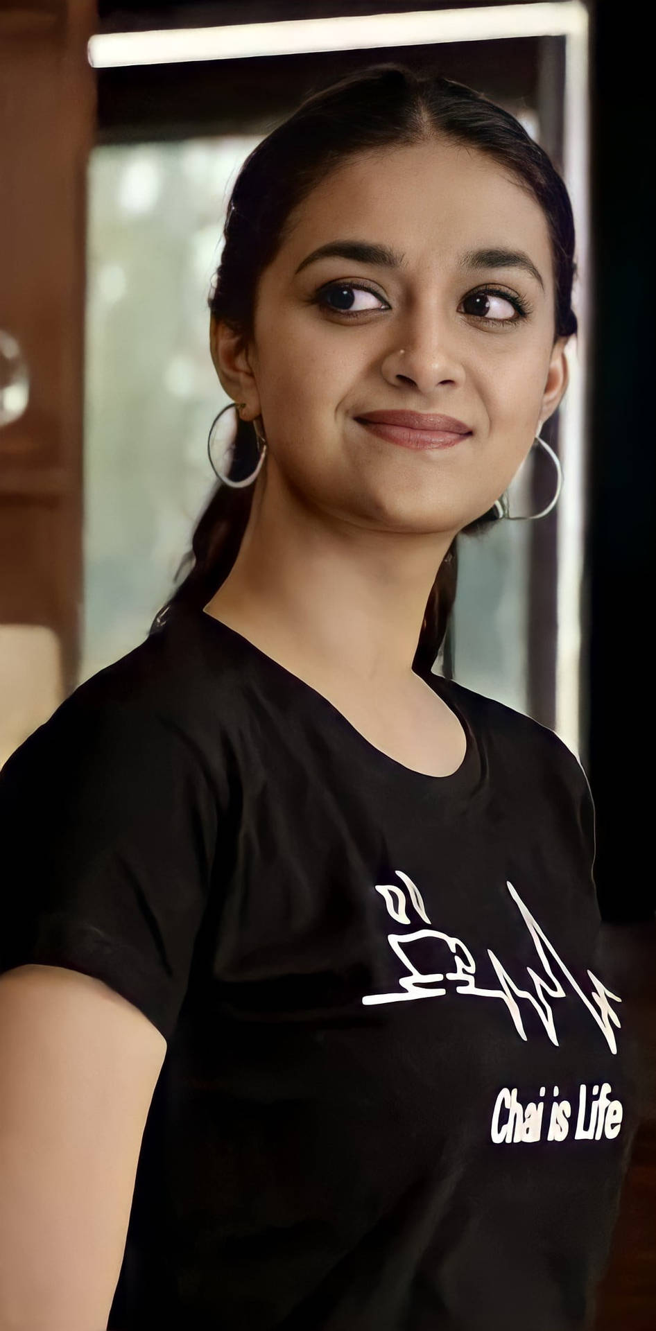 Keerthi Suresh Black Shirt Background