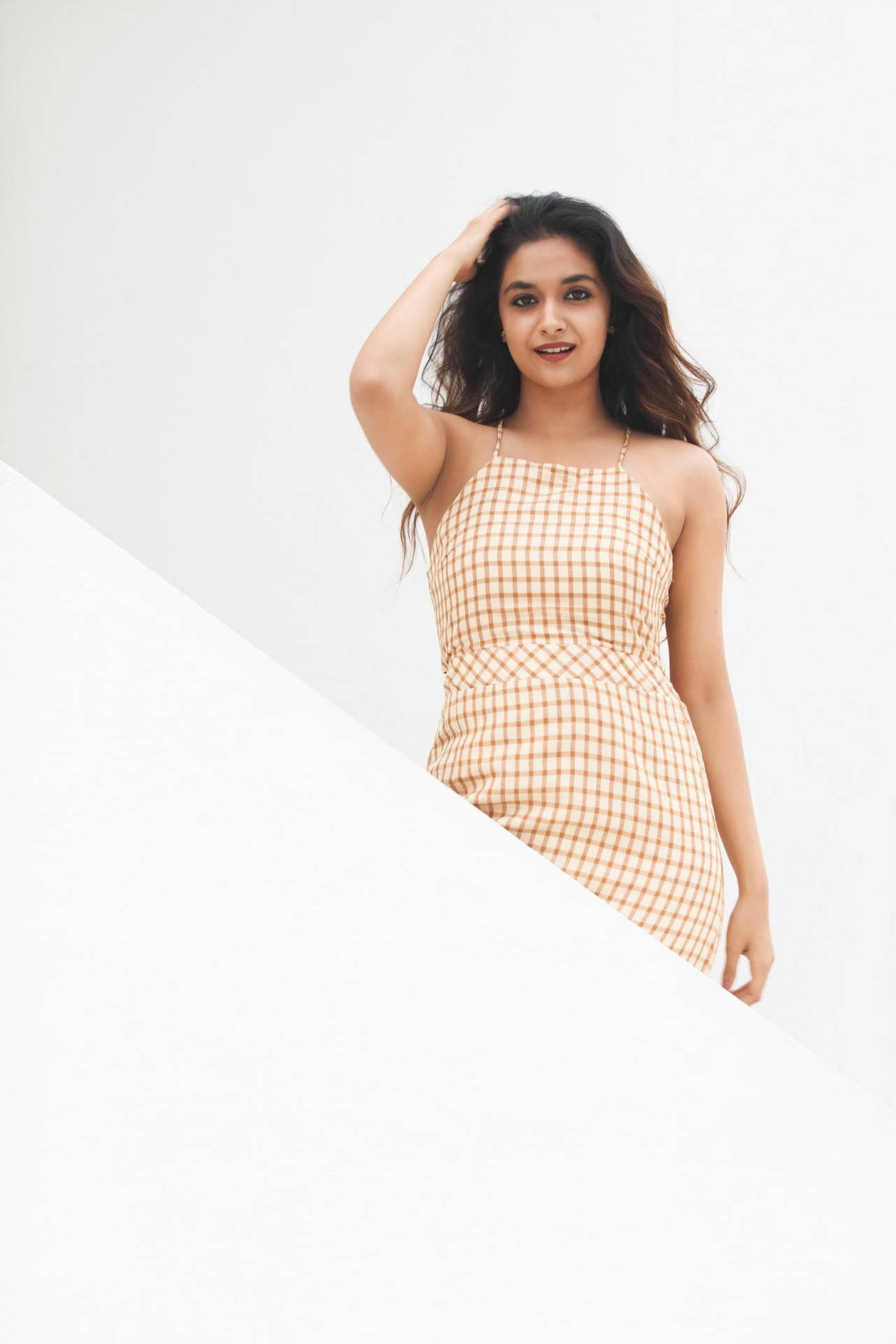 Keerthi Suresh Checkered Dress Background