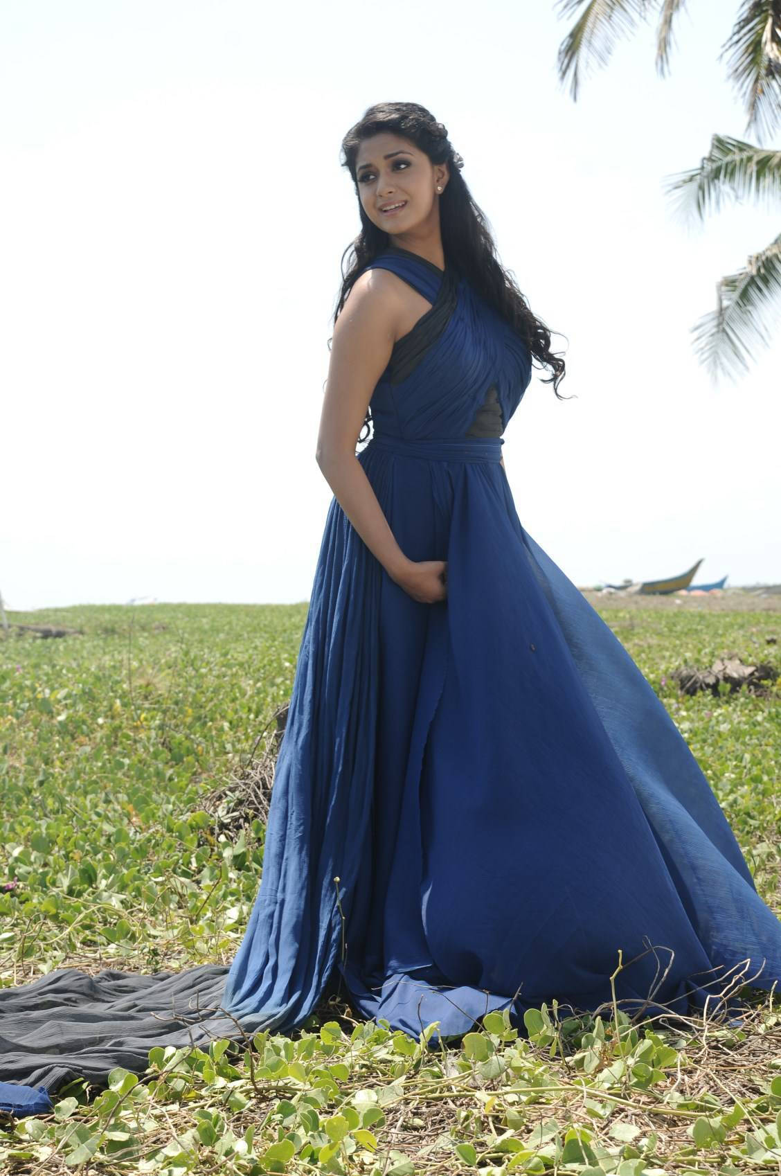 Keerthi Suresh In Blue Dress Hd Background
