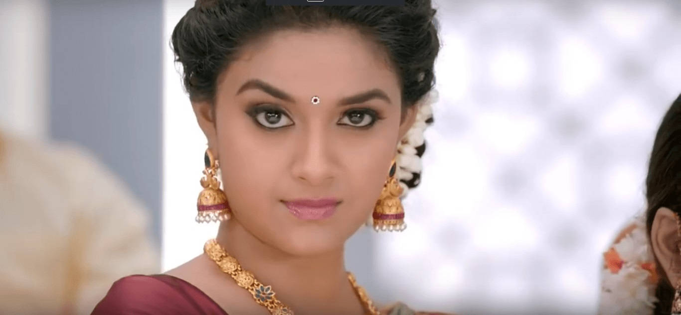 Keerthi Suresh Serious Face Close-up Hd Background