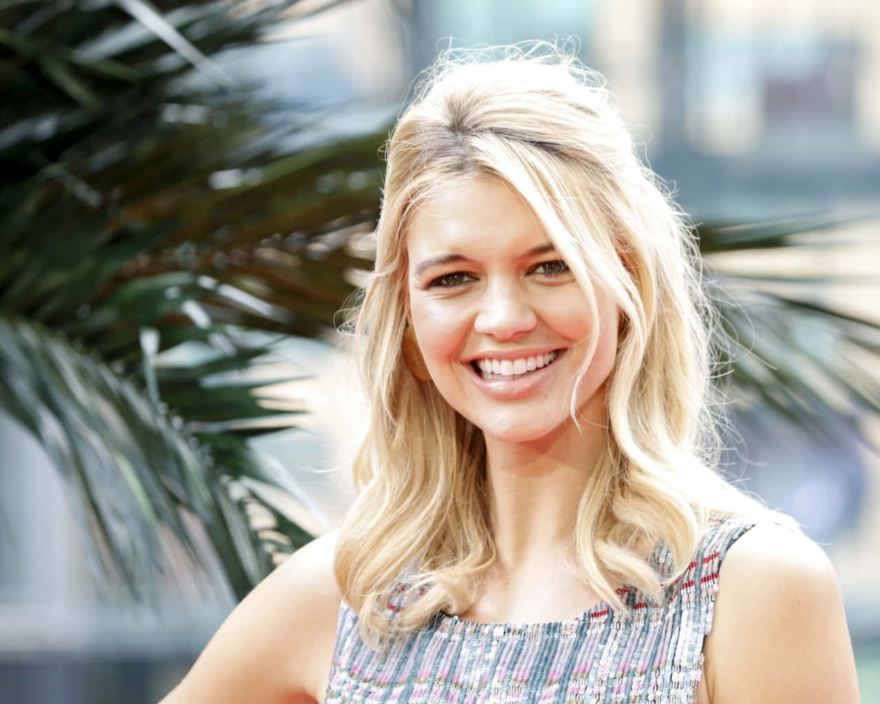 Kelly Rohrbach Smiling Outdoors