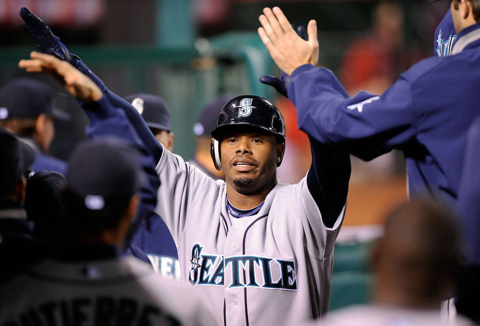 Ken Griffey Jr Mariners High-five Background