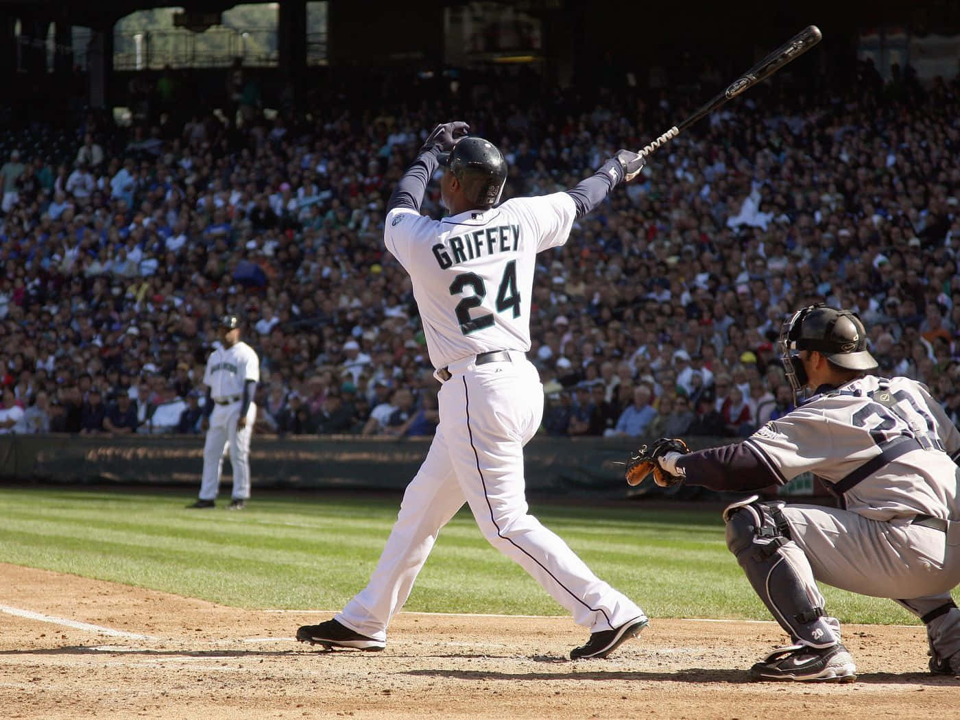 Ken Griffey Takes A Mighty Swing Background