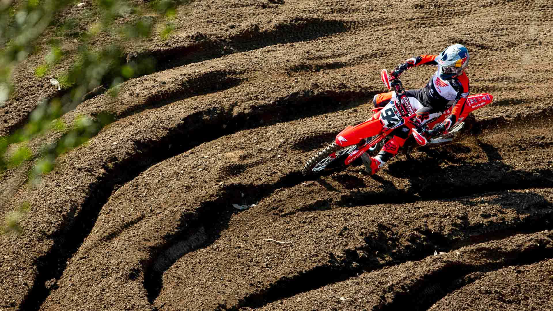 Ken Roczen Aerial Race View Desktop Background