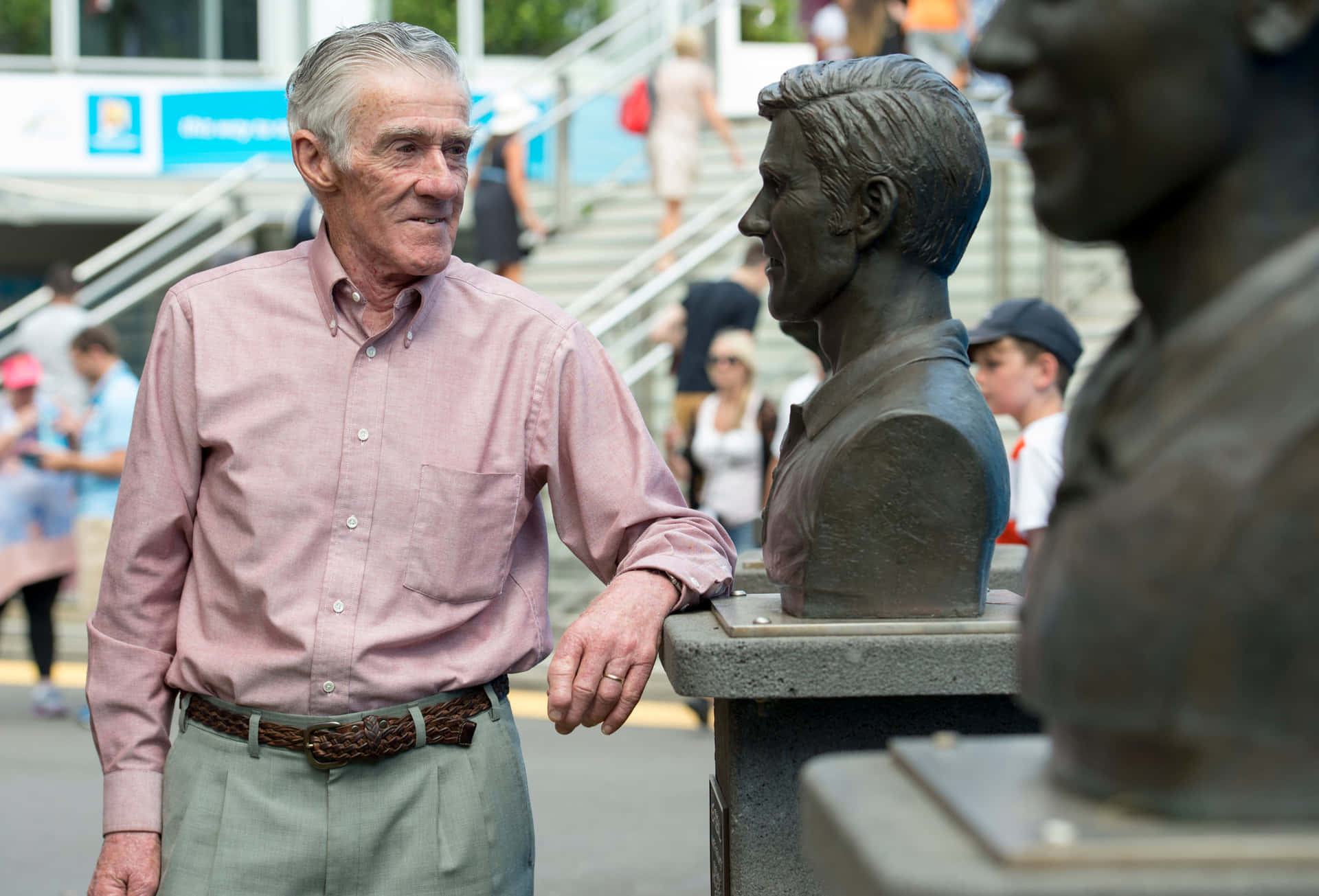 Ken Rosewall Statue Photography Background