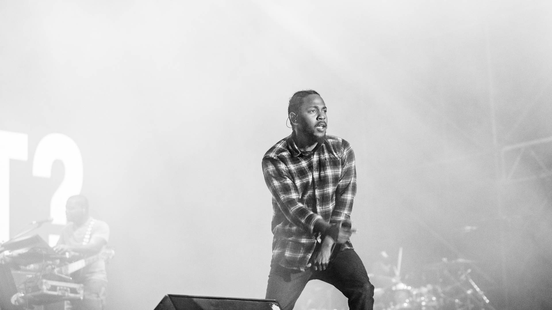 Kendrick Lamar On The Stage Background