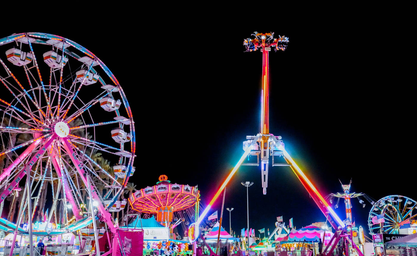 Kern County Fair At Night Background