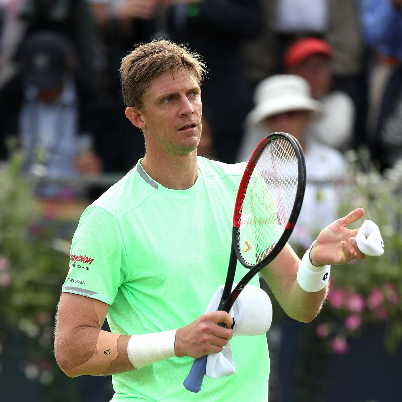 Kevin Anderson Neon Green Shirt Background