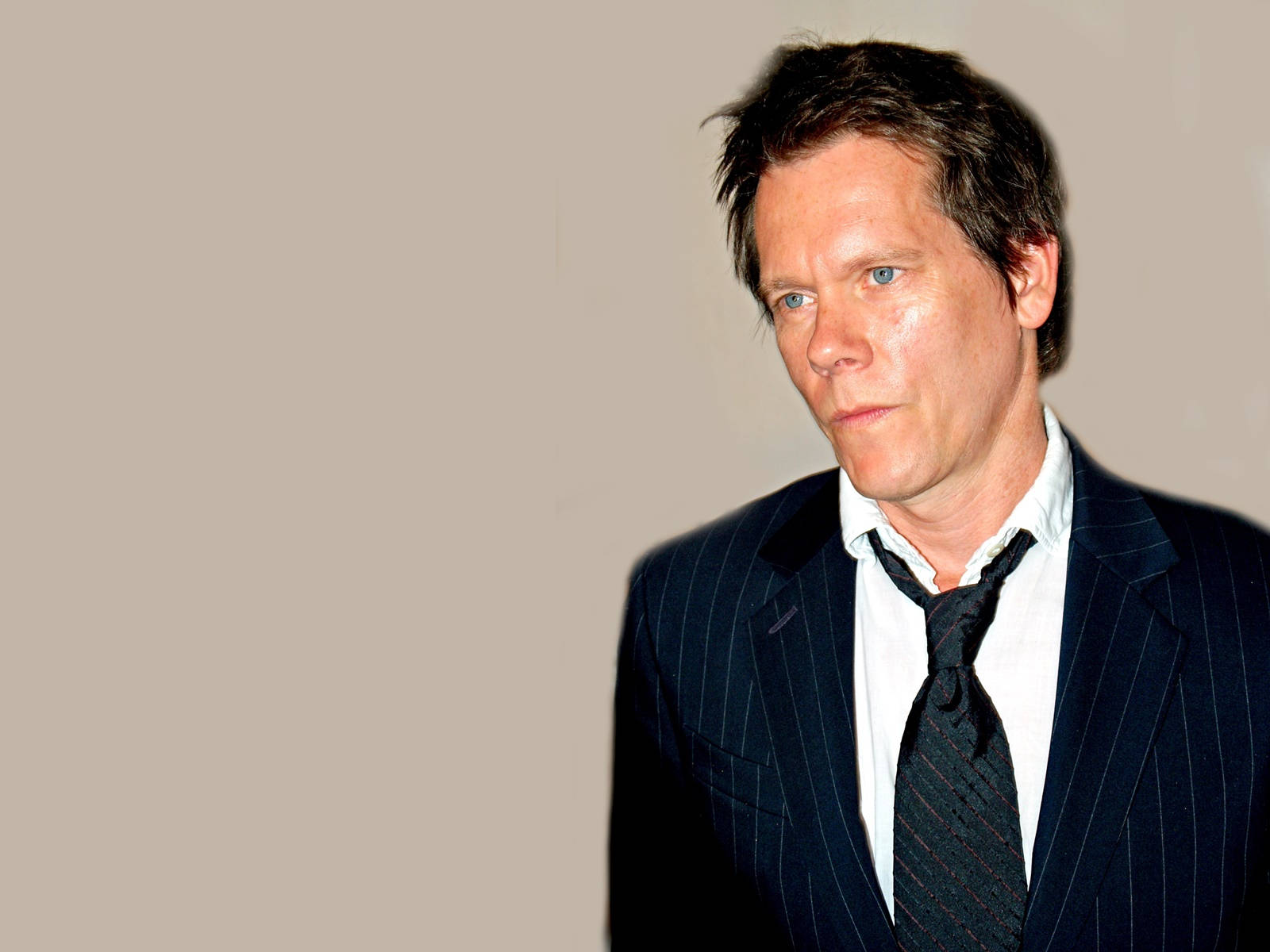 Kevin Bacon Crazy Stupid Love Actor Background