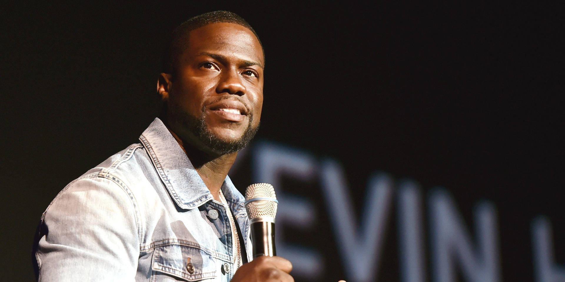 Kevin Hart On Stage Background