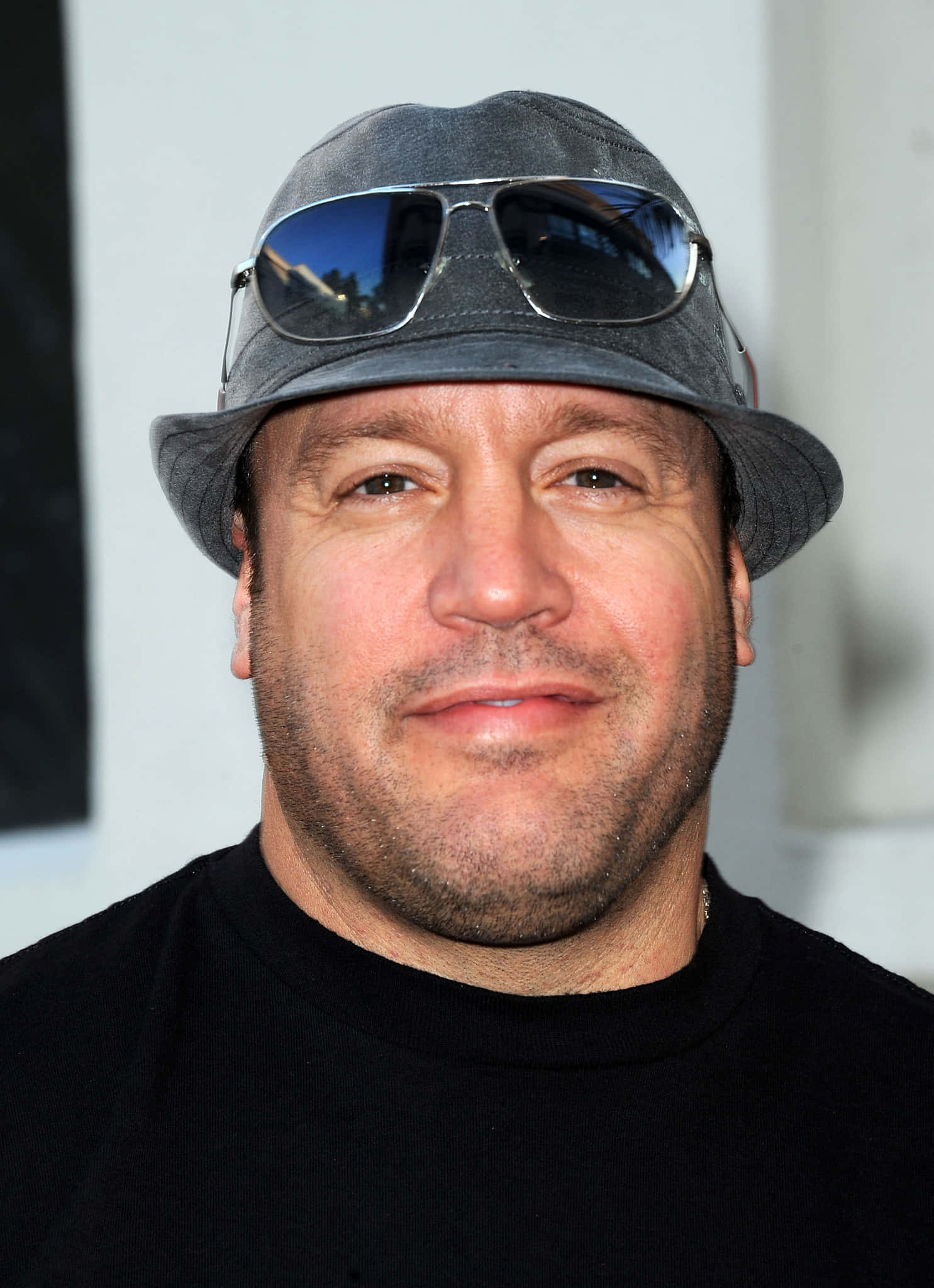 Kevin James Laughs With Joy Background