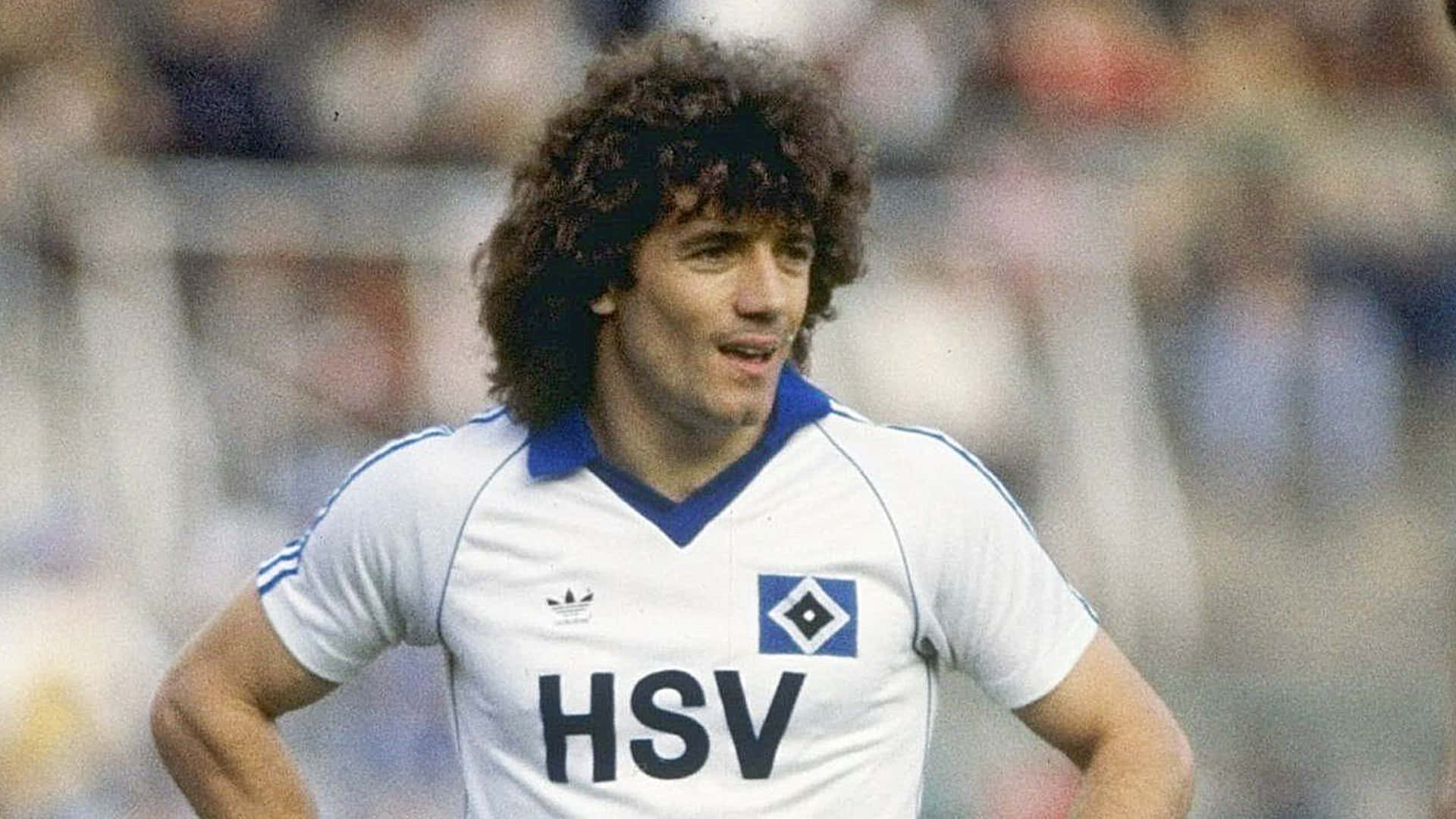 Kevin Keegan In Action During His Tenure At Hamburg Sv Background